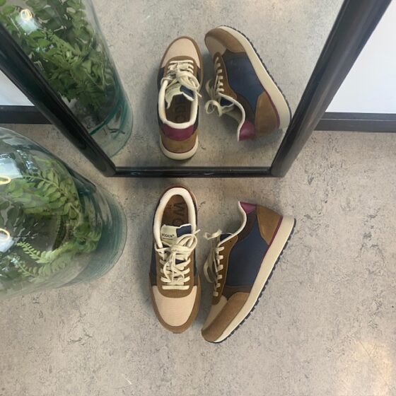 Flot Woden sneakers med svangstøtte og komfort