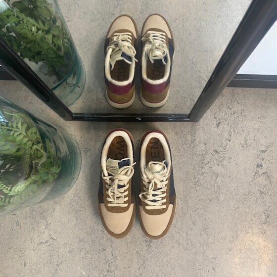 Flot Woden sneakers med svangstøtte og komfort