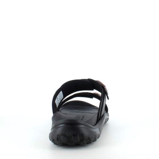 Sort herre slip on sandal fra MBT med ergonomisk fodseng