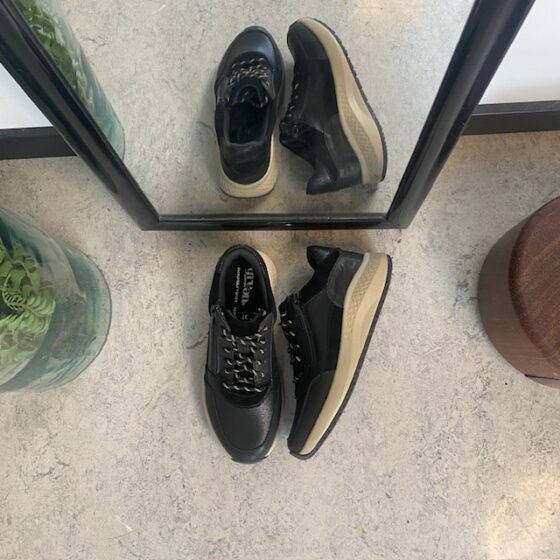 Sort Green Comfort sko med dobbelt lukning