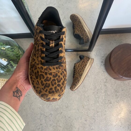 Woden ruskindssko med Leo print