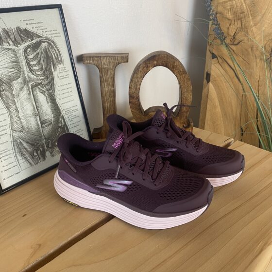 Lilla Skechers slip-in med MaxChusion bund