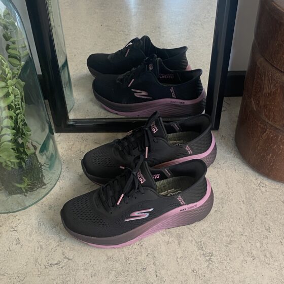 Skechers slip-ins med Max Cushion sål