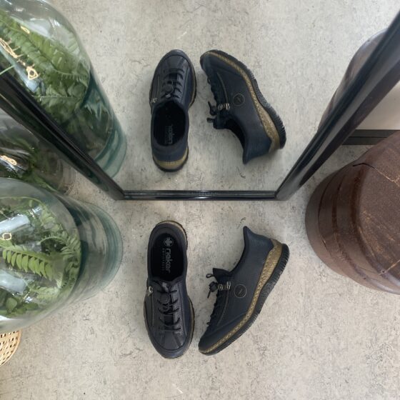 Mørkeblå Rieker slip-on sneakers