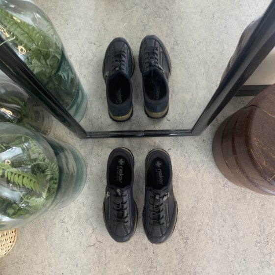 Mørkeblå Rieker slip-on sneakers