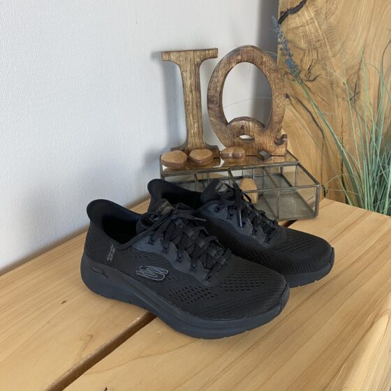 Åndbar Skechers slip-ins sko med god svangstøtte