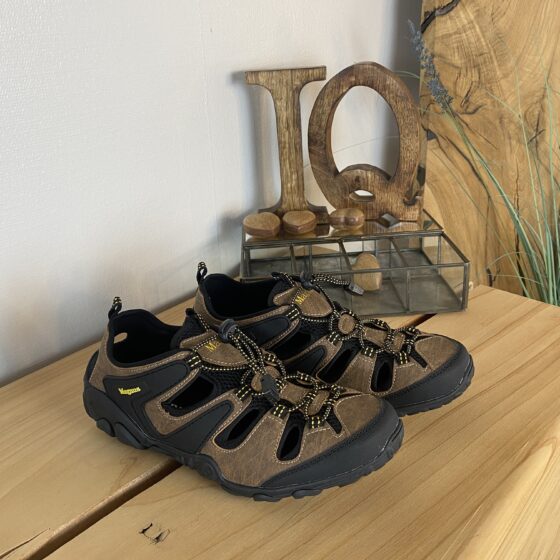 Outdoor sandal til mænd i brun