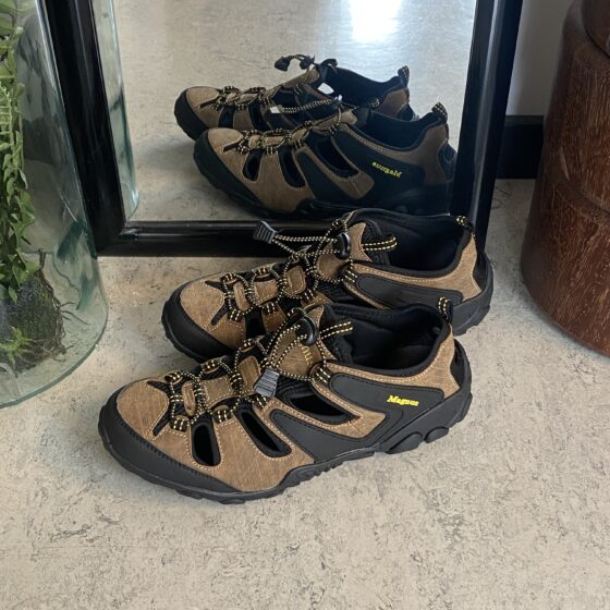 Outdoor sandal til mænd i brun