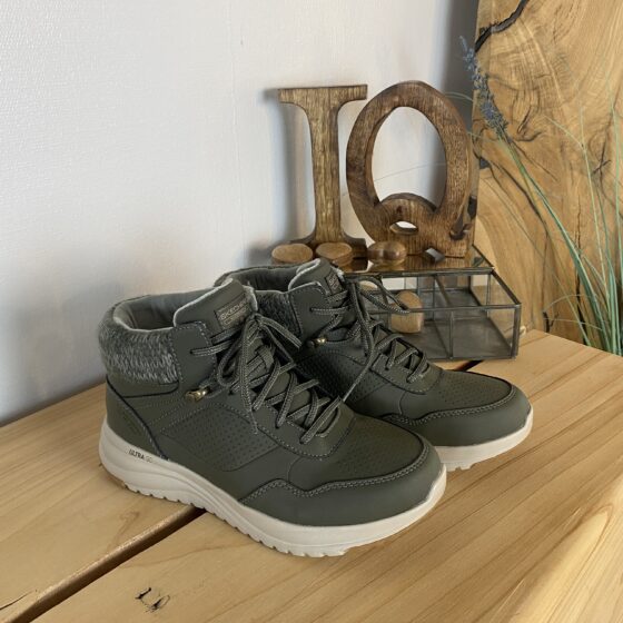 Vandtæt slip-in vinterstøvle fra Skechers