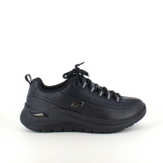 Sort Skechers med glat skind overflade