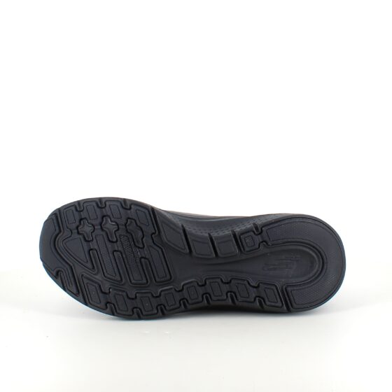 Sort Skechers med glat skind overflade