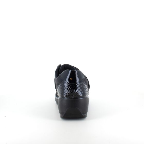 Elegant sko med velcro og flotte detaljer