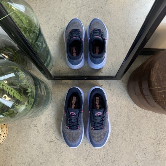 Skechers slip-in sko i blå med Max Cushion